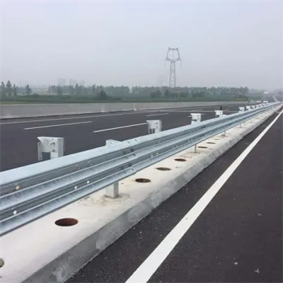 Đường sắt bảo vệ an toàn đường bộ chất lượng cao